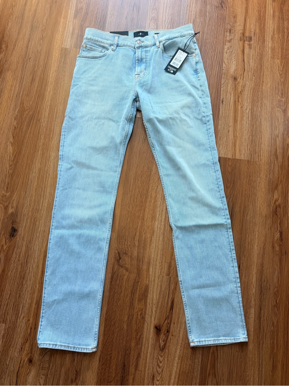 7 for all mankind - light wash slimmy 32 - never worn, tags on